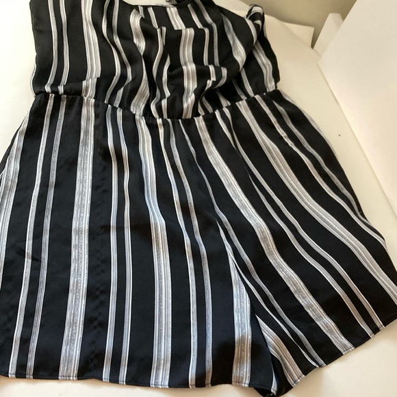 BCBGeneration Black and White Ruffled Wrap Mini Dress - Picture 6 of 9